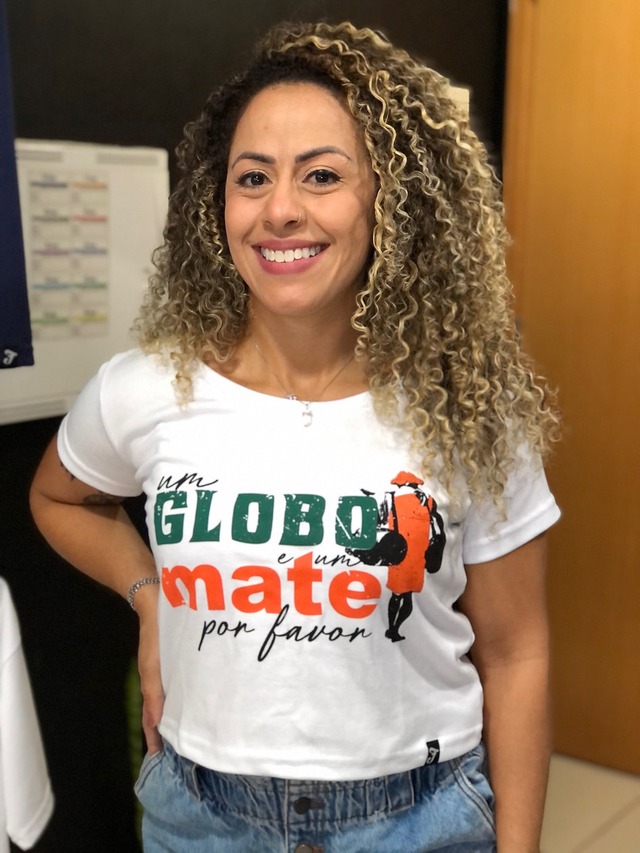 Fowler クロップドTシャツ レディース【um globo e um mate】