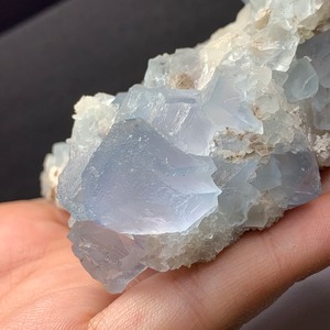 ピンクオパールうさぎ×ビンガム産スカイブルーフローライト原石クラスター