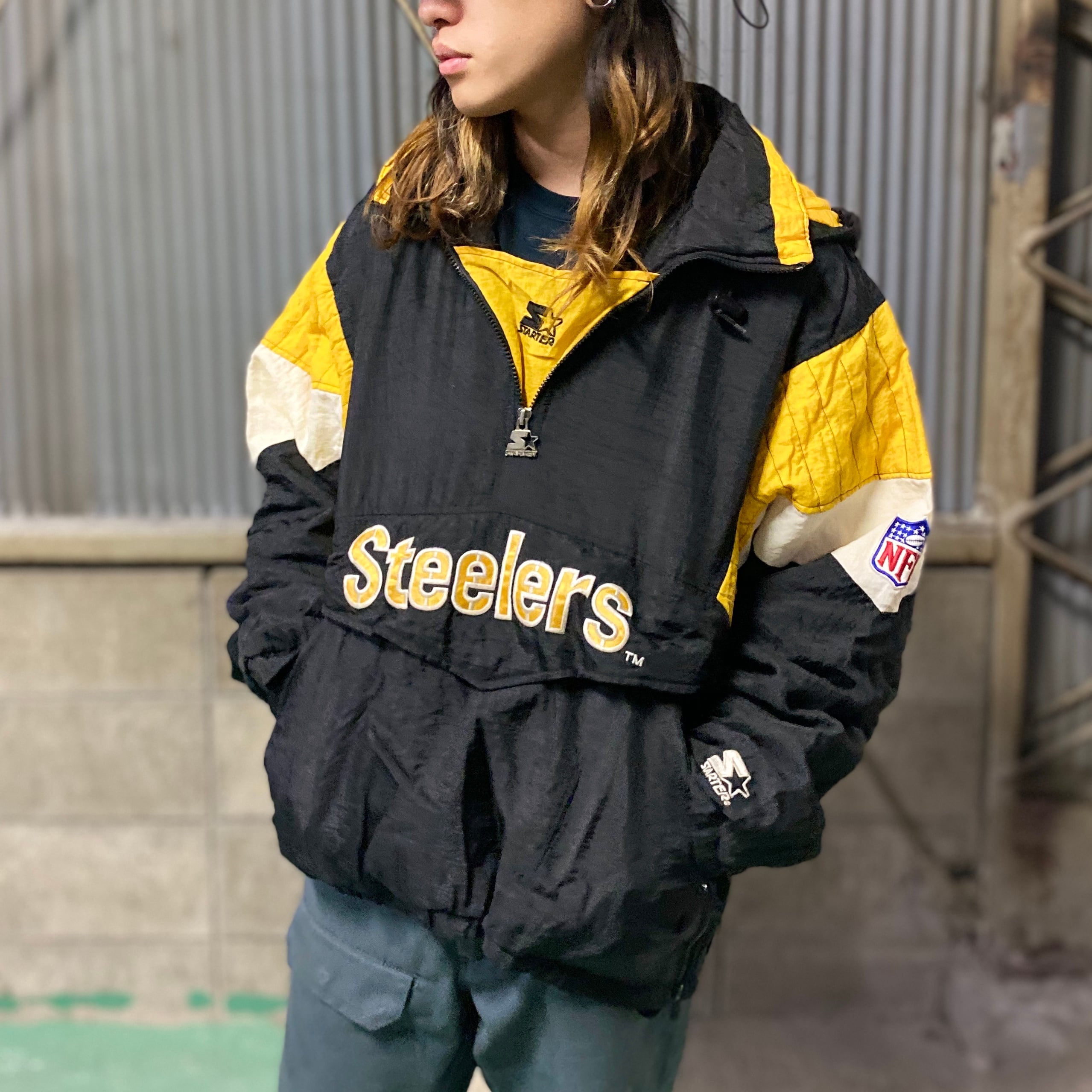 90年代 ビンテージ STARTER スターター 中綿 ナイロンプルオーバージャケット ピッツバーグ・スティーラーズ メンズM 古着  Pittsburgh Steelers 90s ヴィンテージ ロゴ 刺繍 ワッペン 裾ジップ ブラック×イエロー 黒 黄色  NFL【ナイロンジャケット】 | cave ...