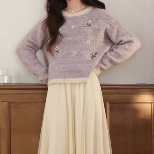 ランダムフラワー刺繍ニットトップス ・9508