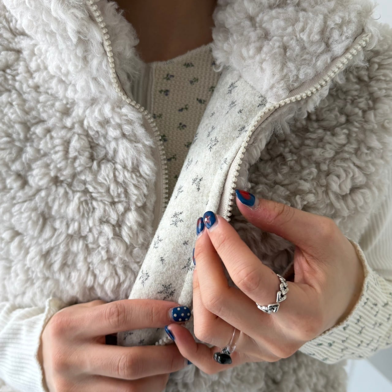 花柄リバーシブルボアベスト_LN03740 | lanan(ラナン)