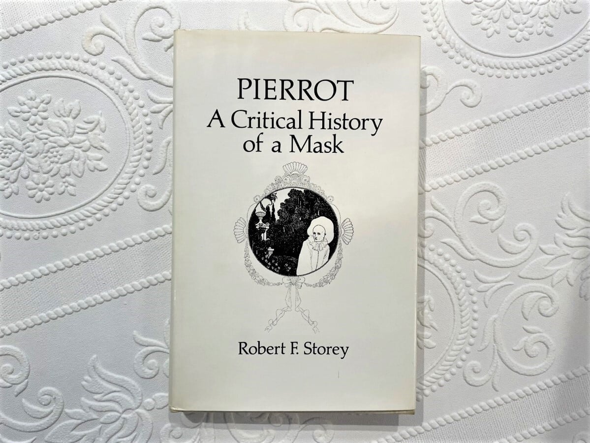 【CM360】Pierrot: A Critical History of a Mask / display book