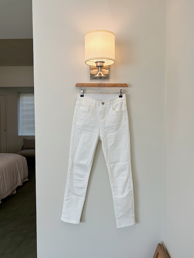 milk white skinny denim pants