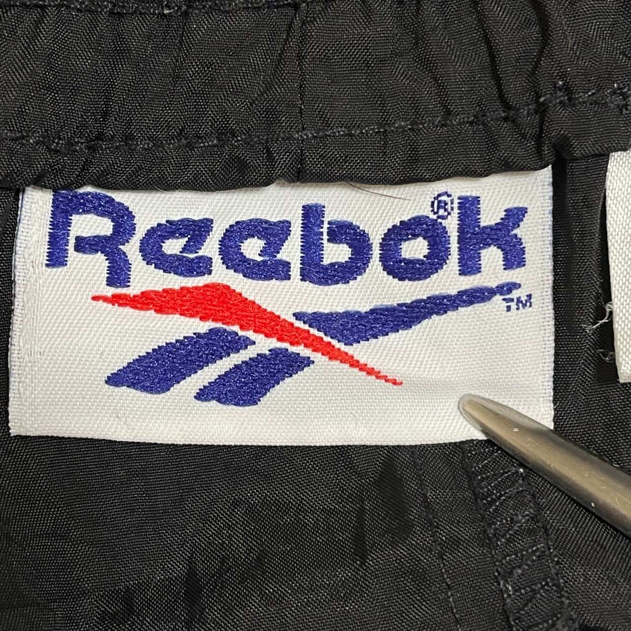 【Reebok】90s 刺繍タグ ウインドブレーカーパンツ ナイロンパンツ シャカパン 刺繍ロゴ 裾チャック M リーボック スポブラ US古着