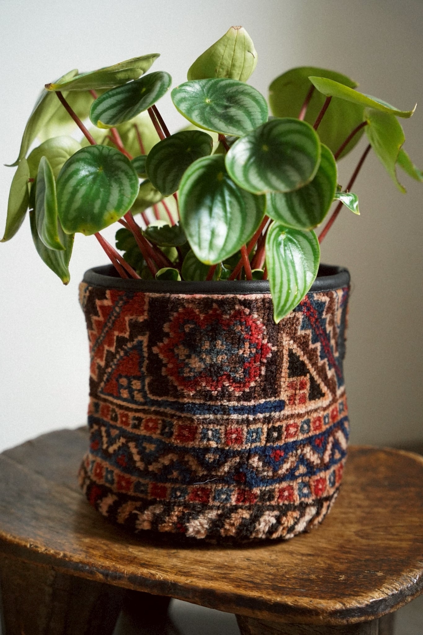 1985 Semi Antique Qashqai flower pot cover