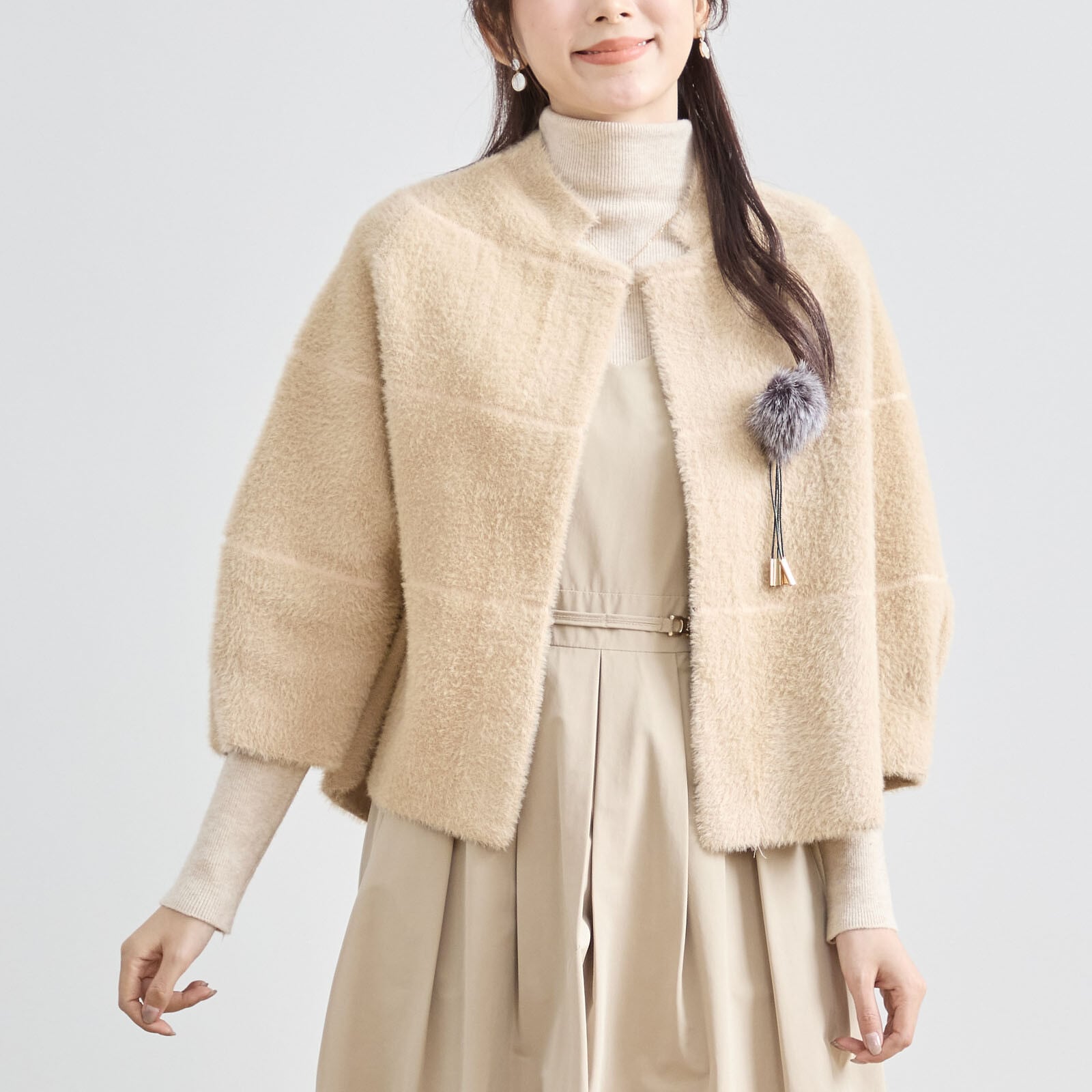 ふわふわニットショートコート