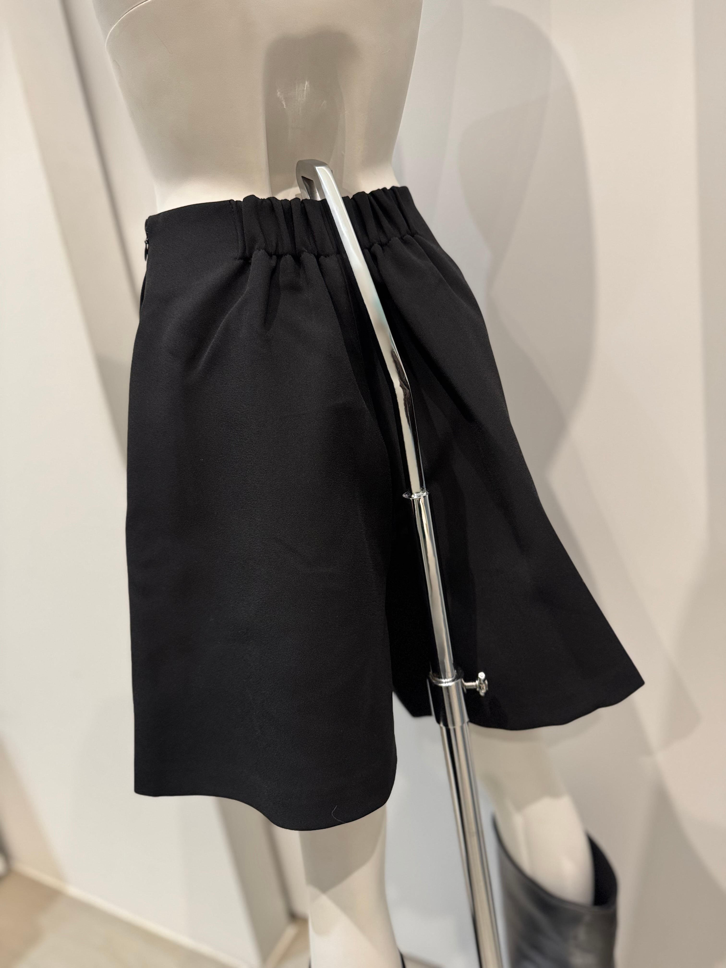 【anana】ハイウエストタックショートパンツ a99-032