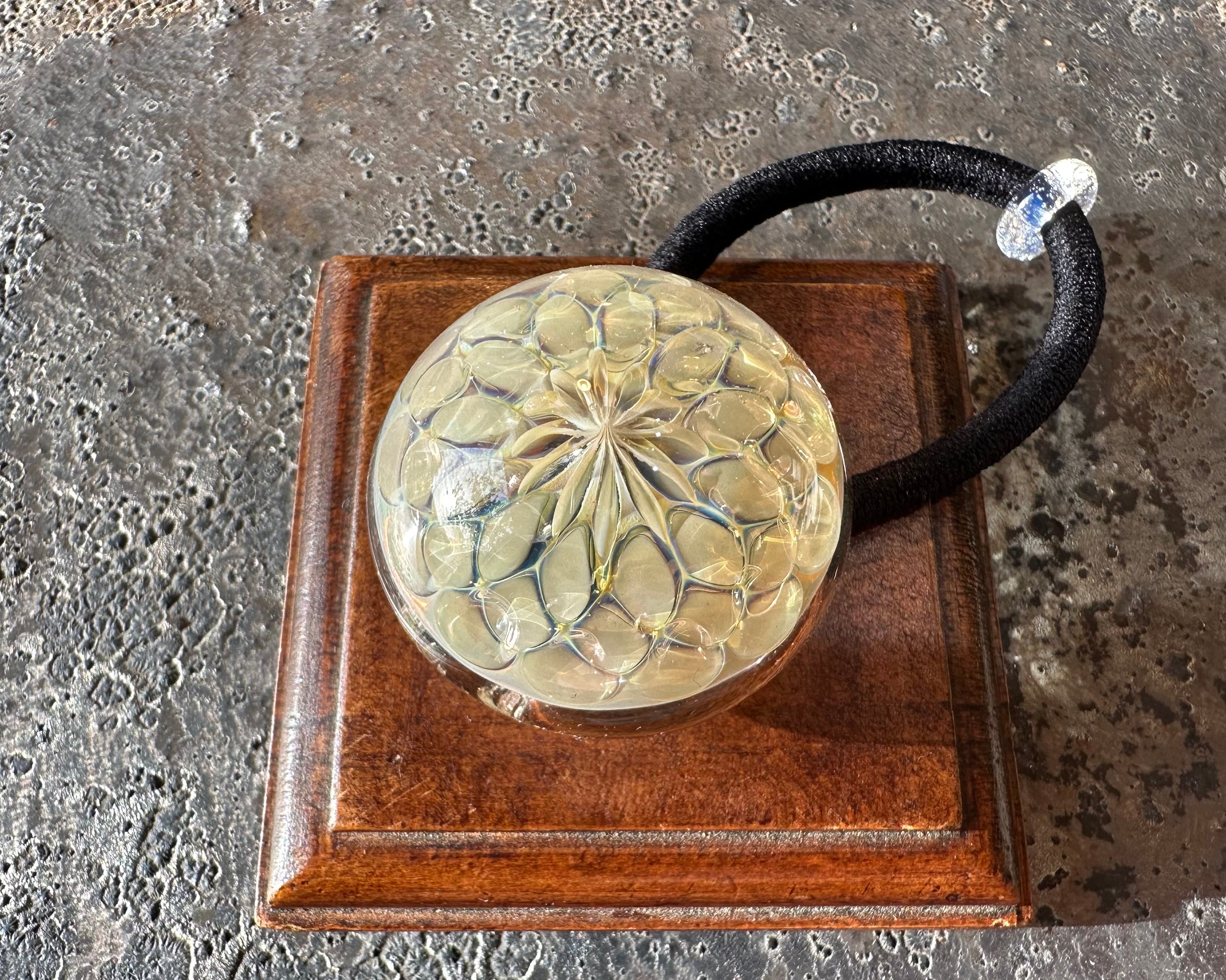 【Milky Flower】ミルク色の花ヘアゴム