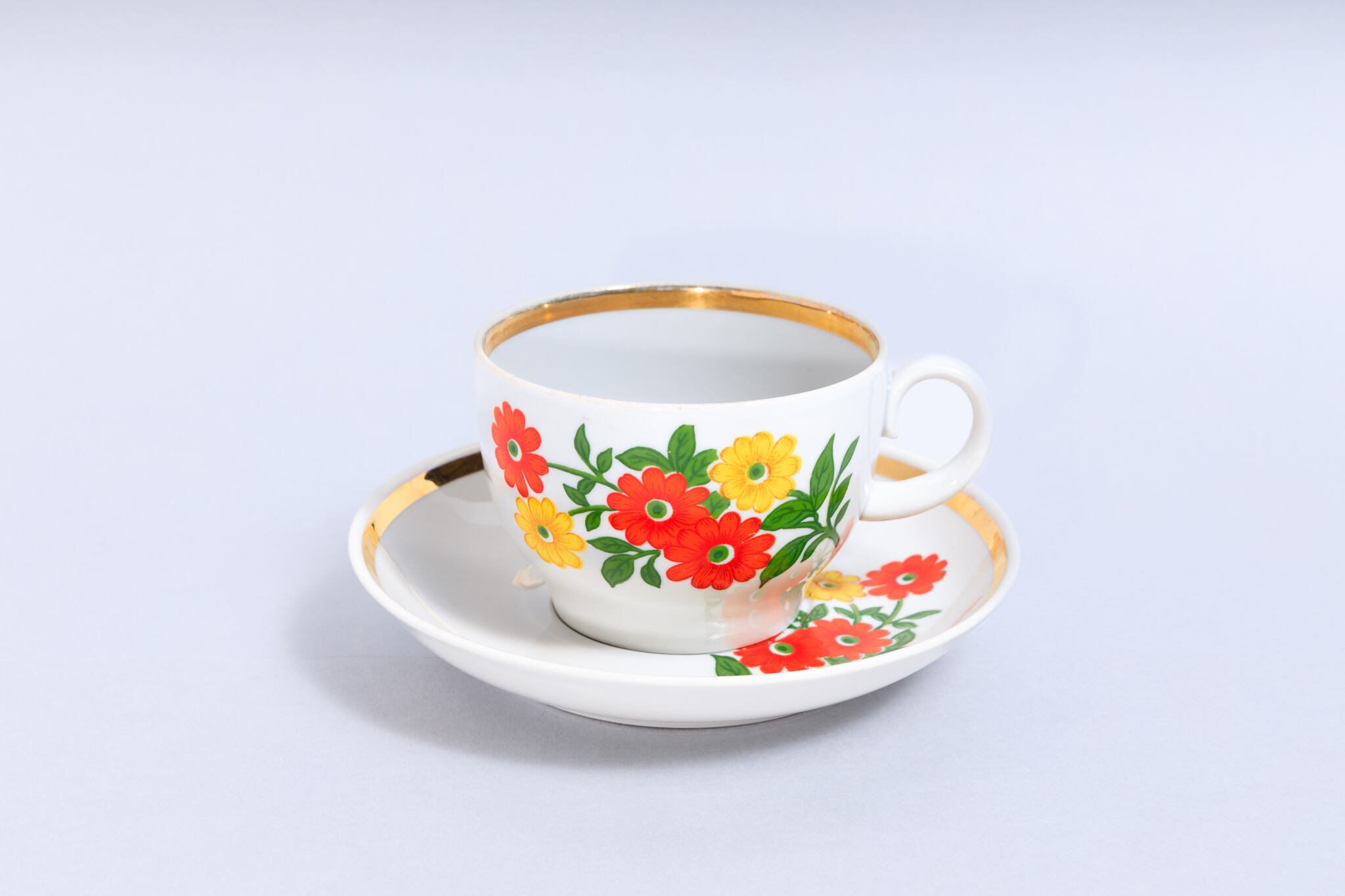 ヴィンテージカップ&ソーサー クラスヌイ・ファルフォリスト磁器工場 旧ソ連 0228