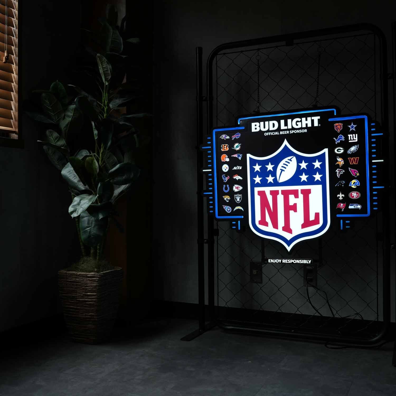 US直輸入 大サイズ オフィシャルネオンサイン NFL × BUD LIGHT 2025
