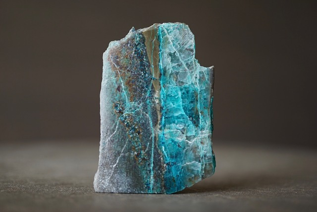 オーストラリア産クリソコラ/マラカイト/キュプライト/クォーツ Chrysocolla/Malachite/Cuprite/Quartz 1540