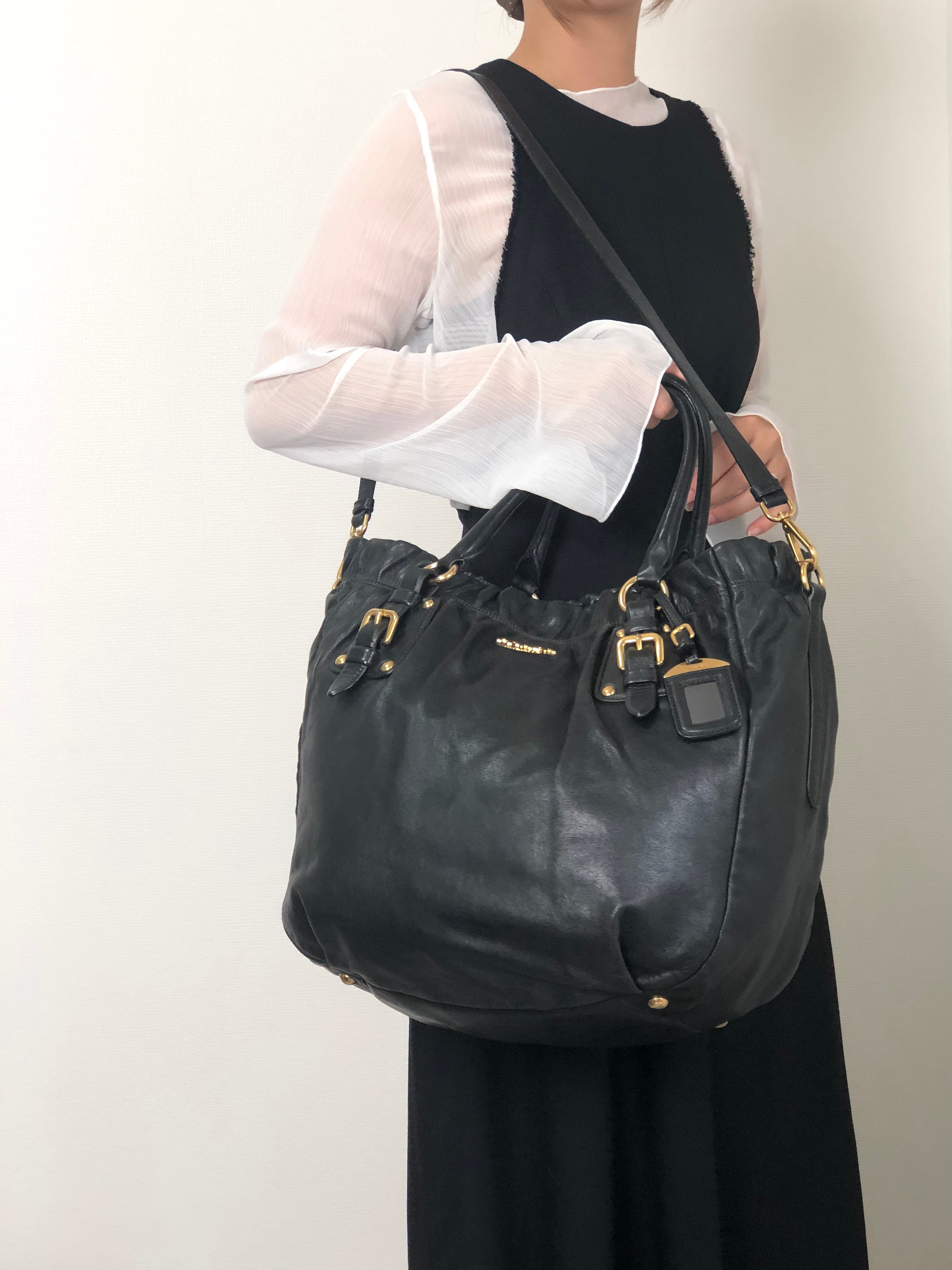 PRADA プラダ ハンドバッグ ブラック ロゴ レザー ギャザー 2way