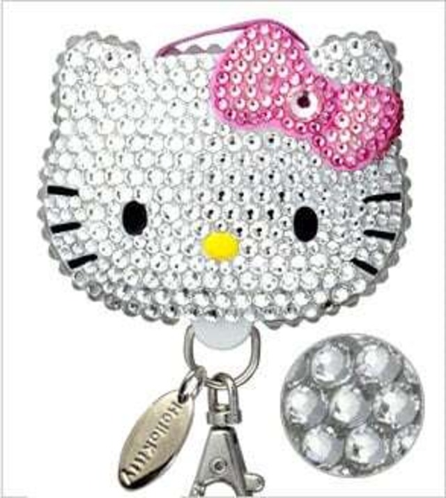 デコプティ  ネックストラップ　ハローキティ　クリスタル　日本製