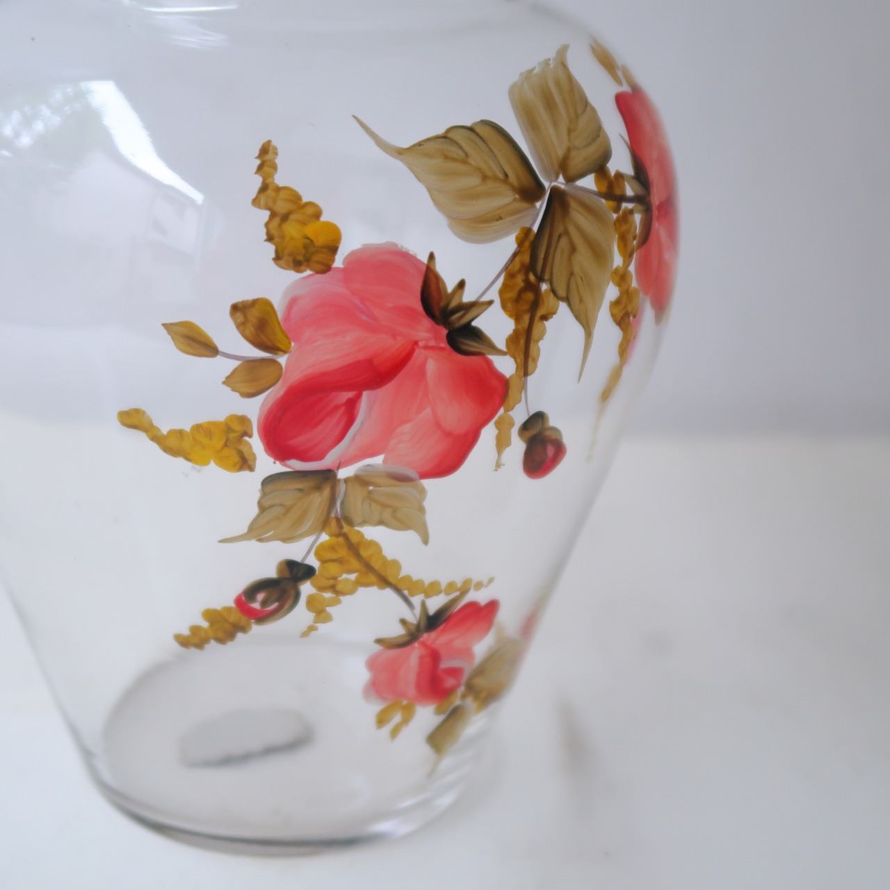 お花のペイントの花瓶-まる