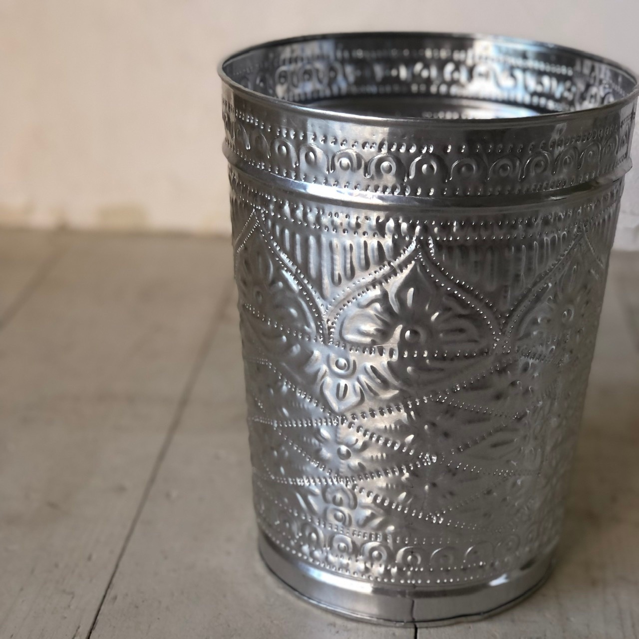 バリの円筒型ボックス Sサイズ