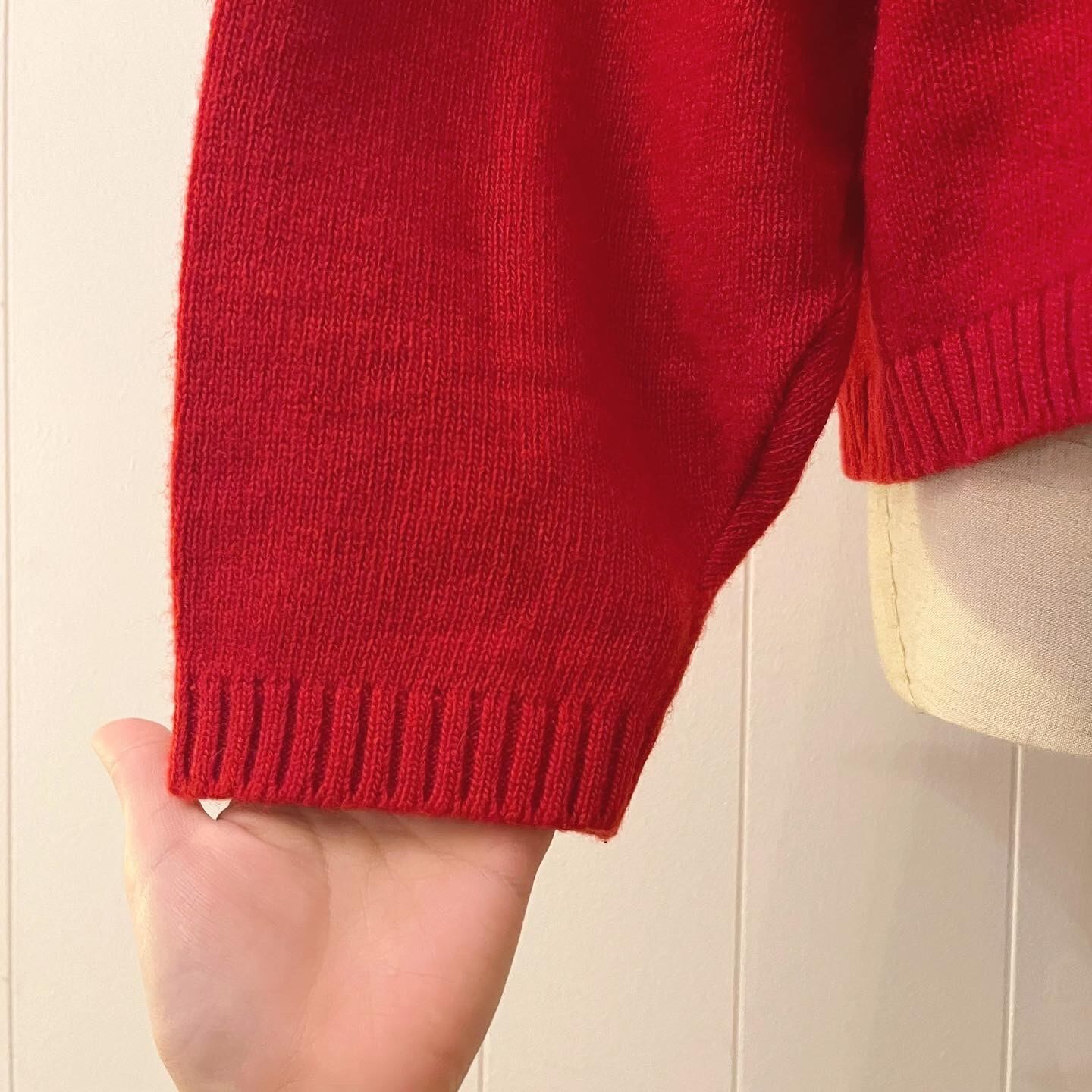 metal button red polo sweater