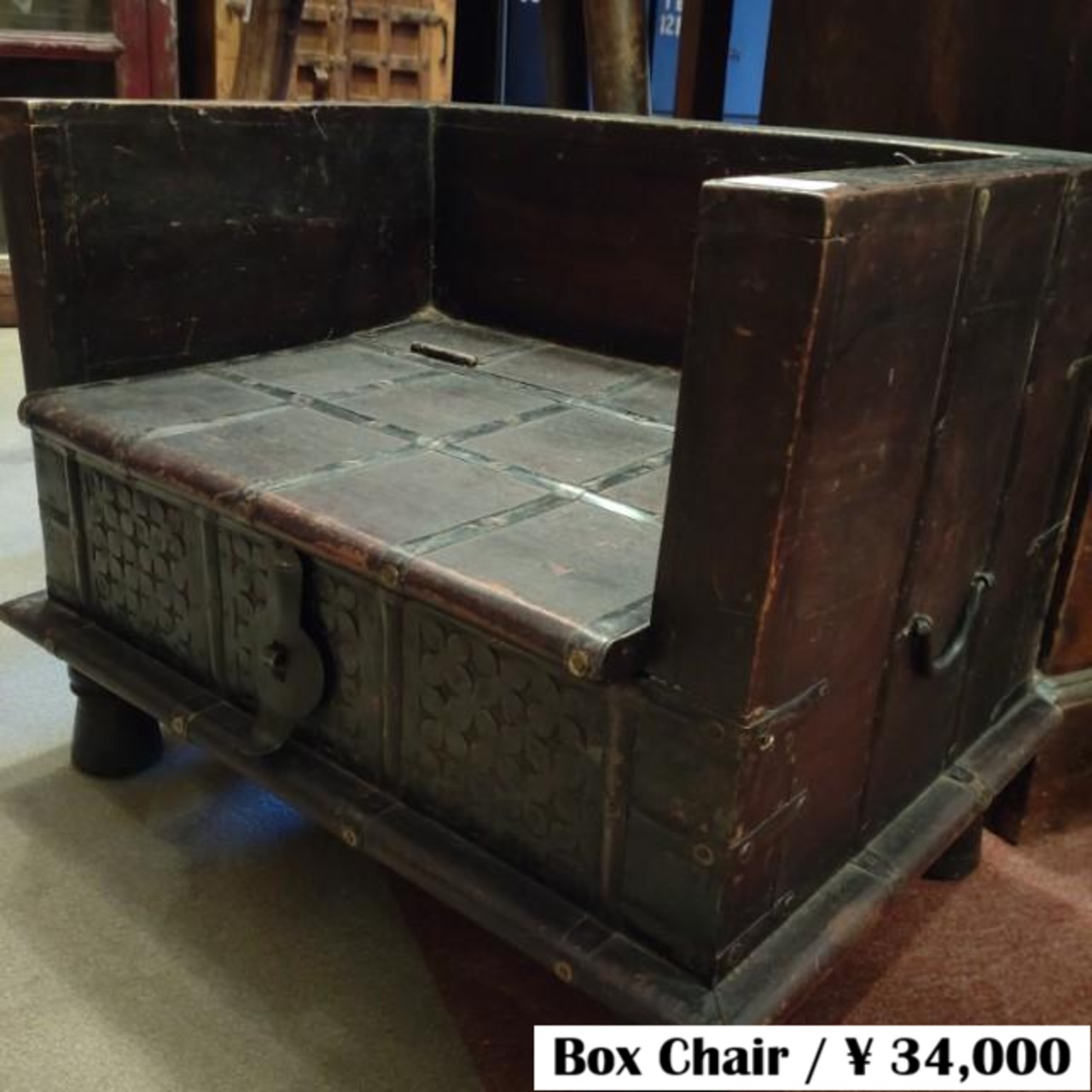 【One-of-a-kind Item】India Box Chair Made of Wood Antique Style Changes over time Display Interior goods