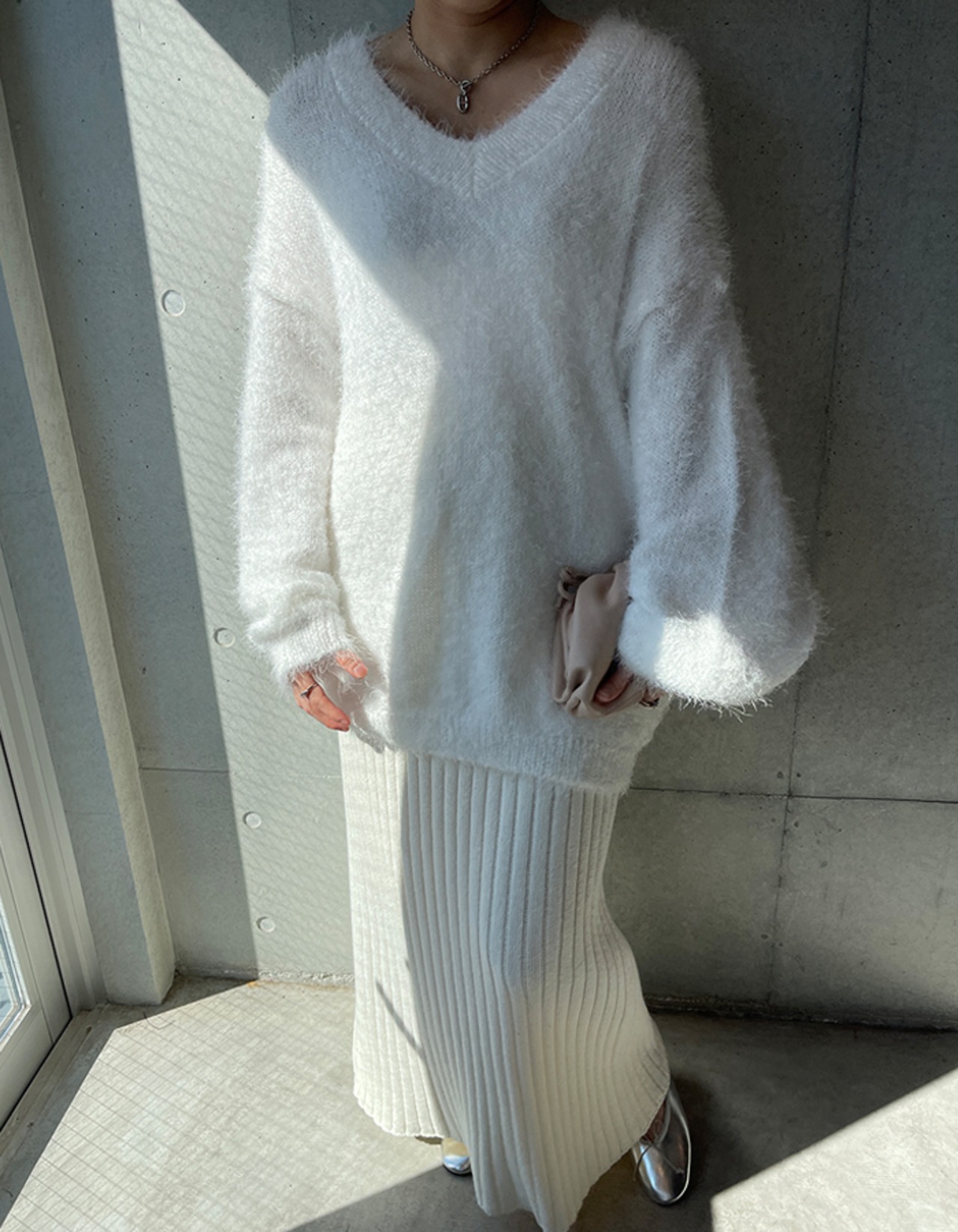 【SALE】Ultra-Loose V-neck Long Knit _2colorsのみ