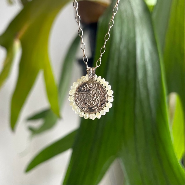 K10xDiamond Etching Pendant -The Dove with the Olive Branch/ １０金×ダイヤ製 エッチングペンダントTOP・鳩とオリーブ