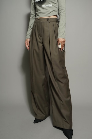 DOUBLE TUCK SLACKS PANTS  (OLIVE BROWN) 2312-95-623