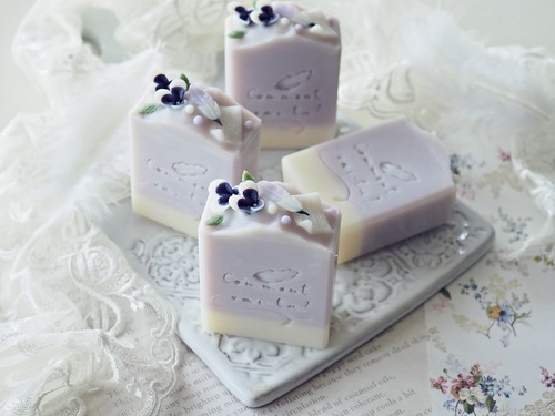 しっとり石けん　羽根 画像