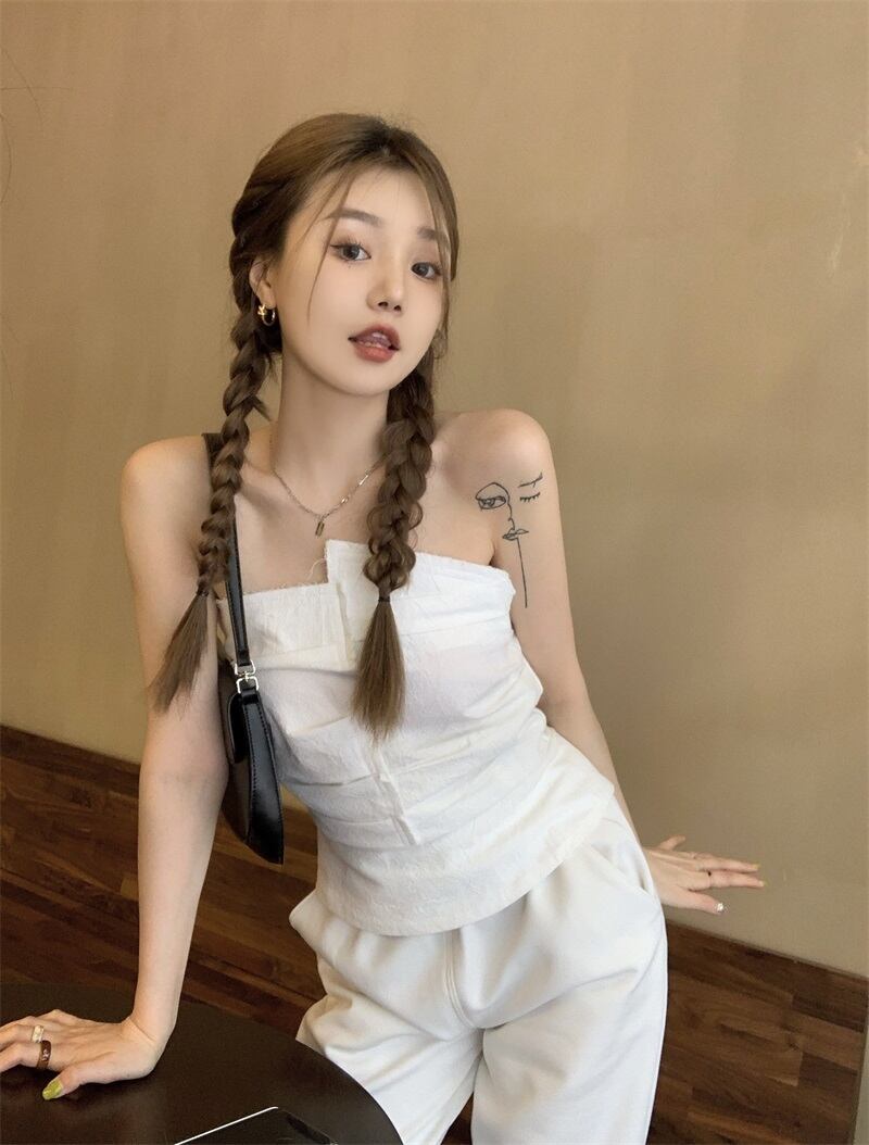 トップス サマー薄手スタイルショート 夏物 ブラックストロベリース24305322143