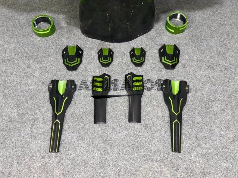 ASUSACOS 実物撮影！仮面ライダークロノス コスプレ 道具（仮面+肩甲+