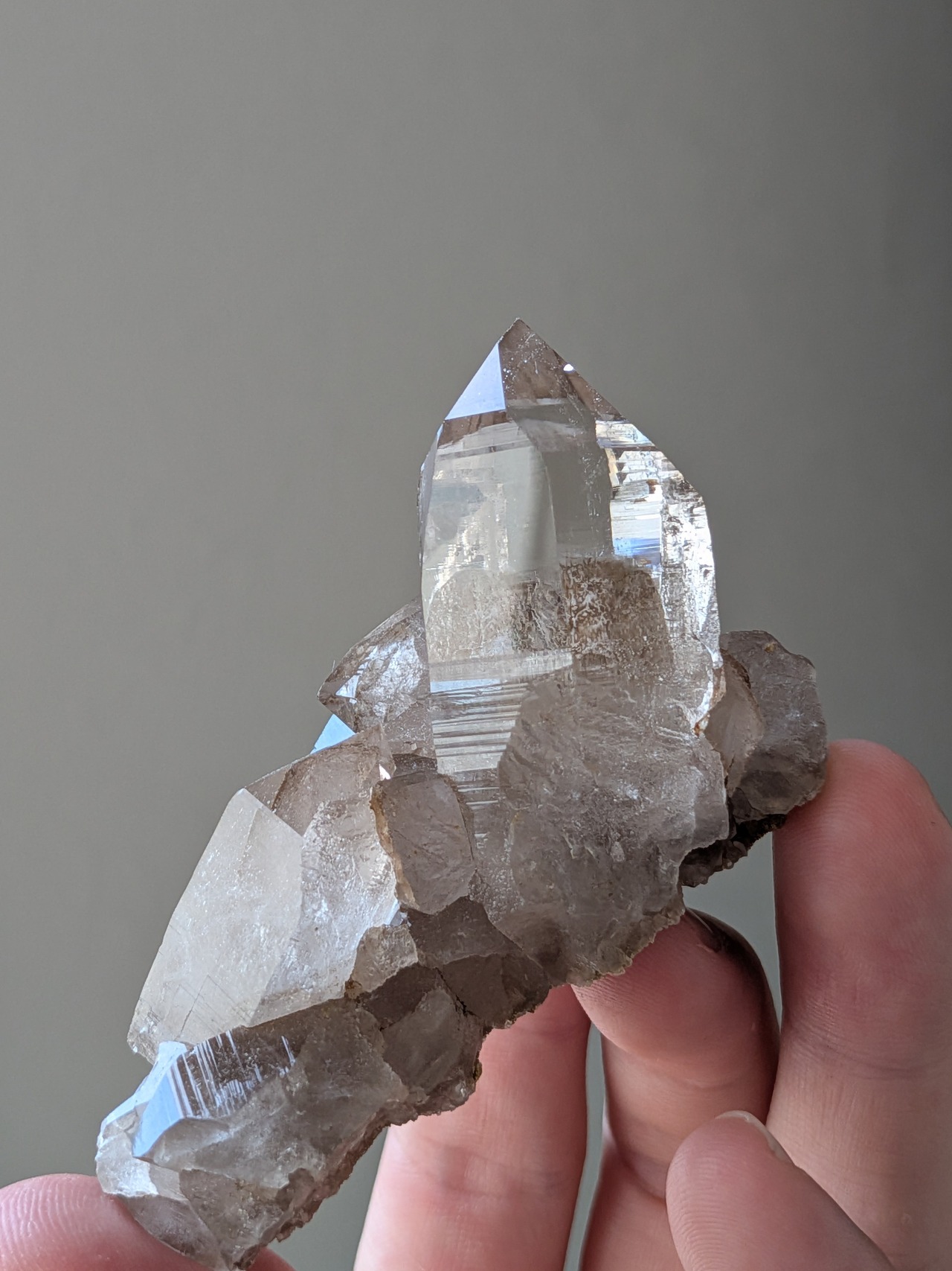 ヒマラヤ水晶・スモーキークォーツ ⭓ 原石クラスター ⭔ インド・マニハール産