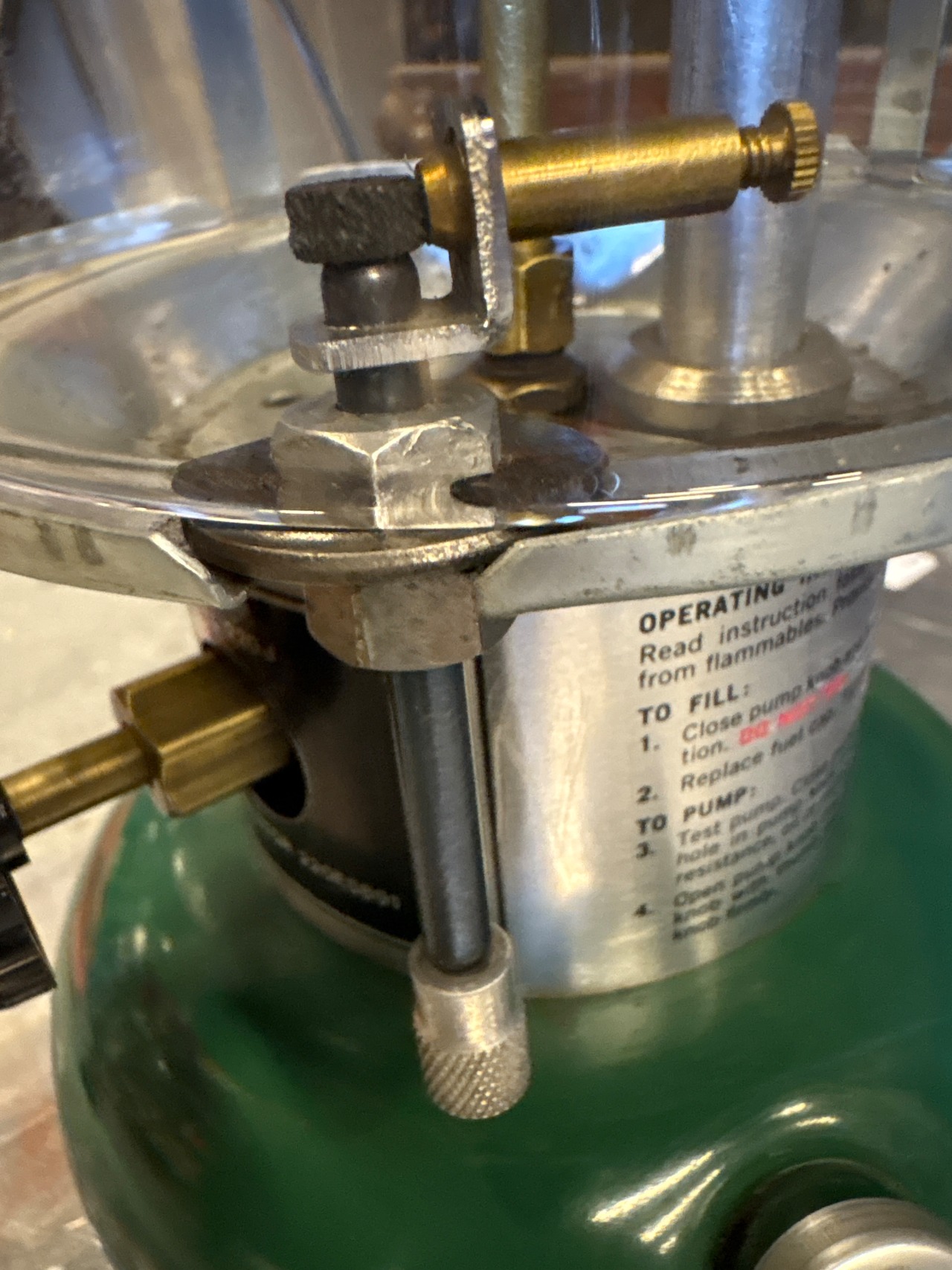 Coleman Model 220J  ランタン