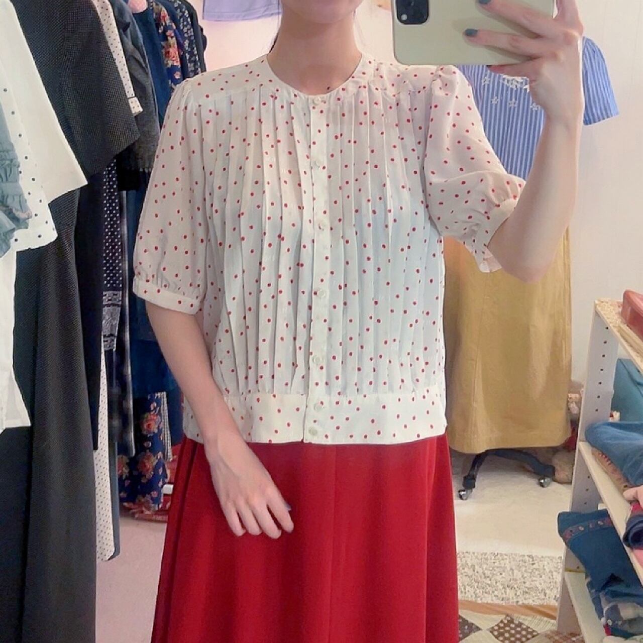 red dot pleats white blouse