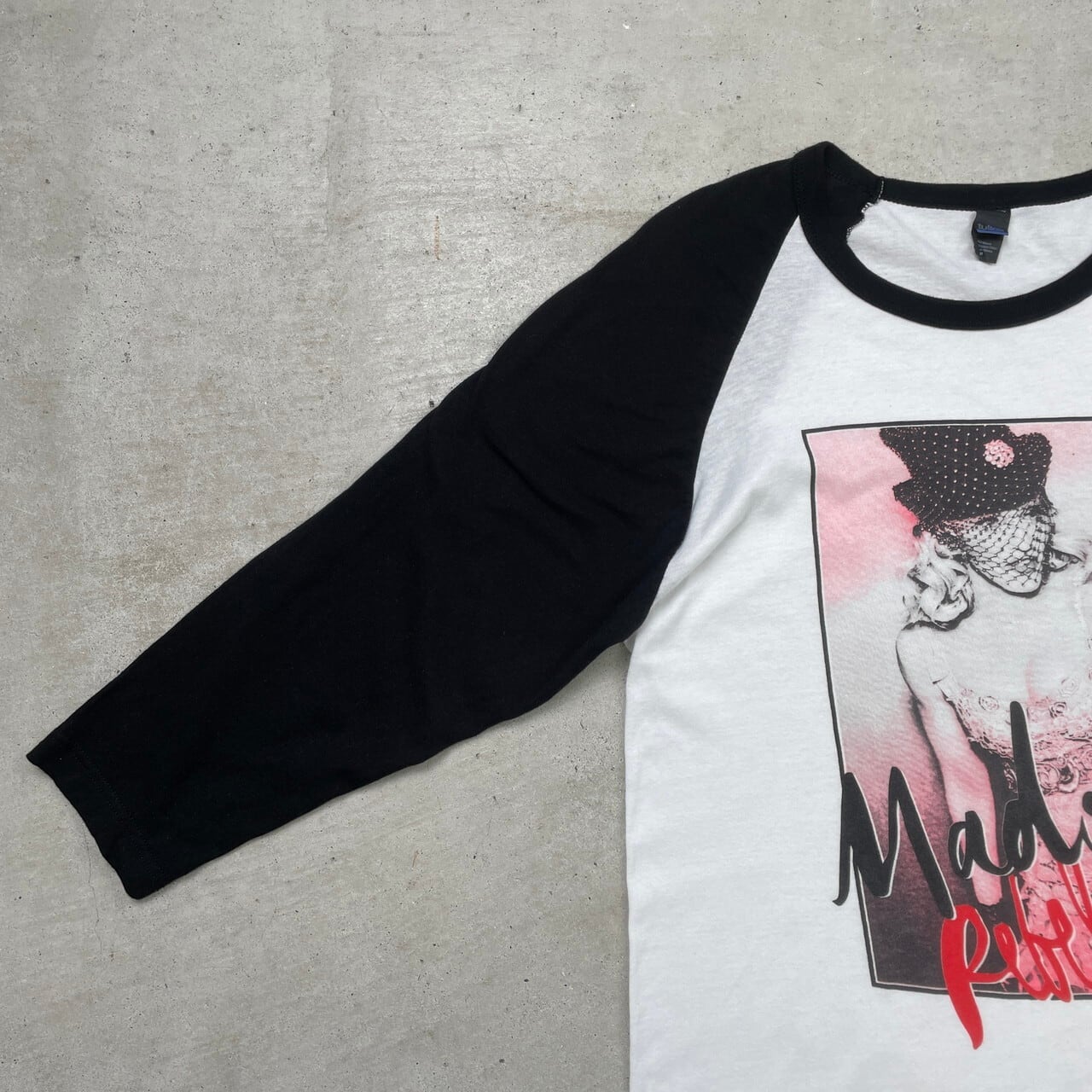 MADONNA マドンナ 2015ツアー Tシャツ Madonna マドンナ 2015 Rebel Heartツアー ラグランTシャツ メンズM