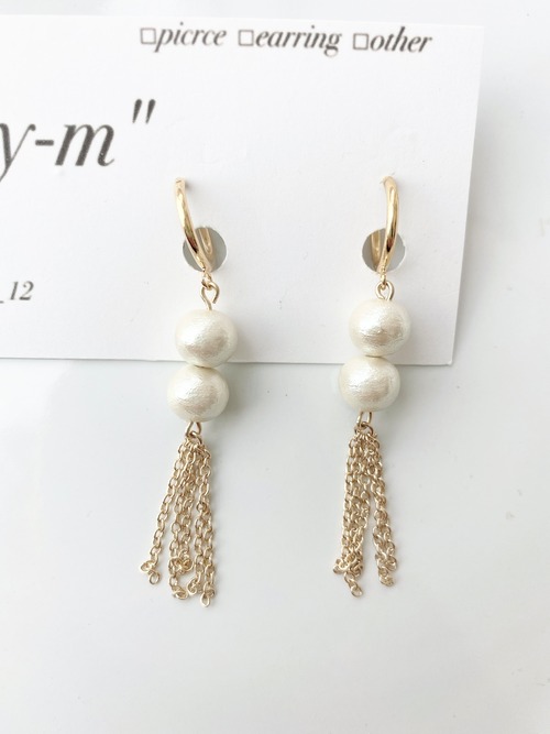 新作✨2個のコットンパールとチェーンアクセサリー