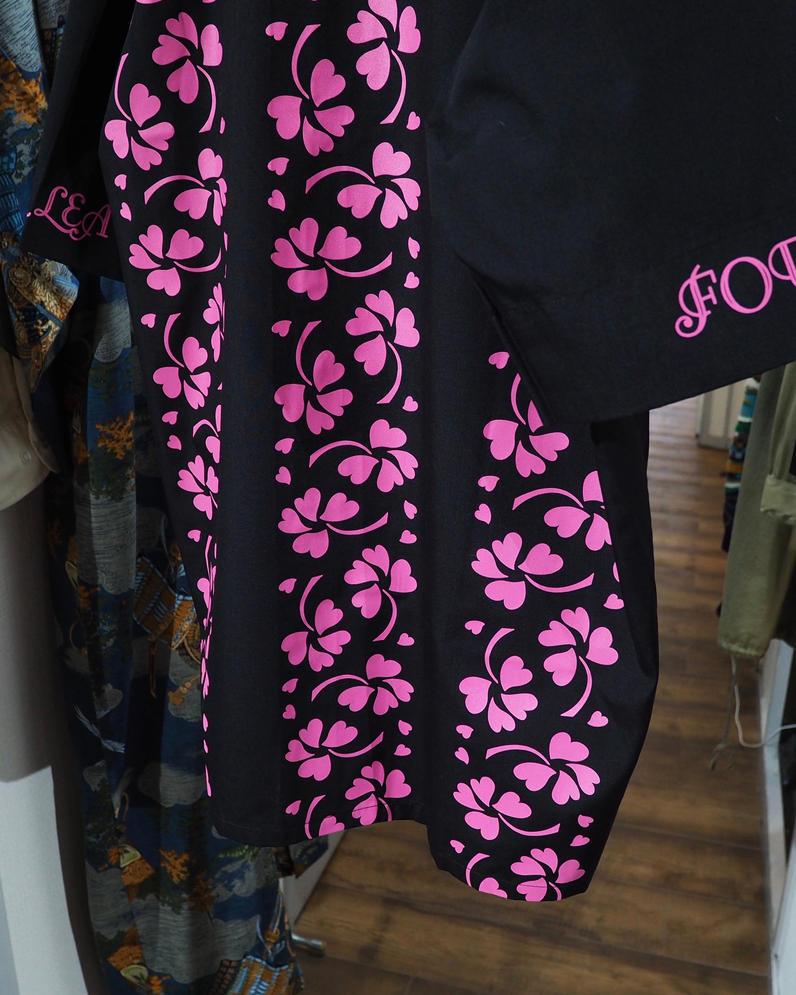 1990s ” 桃四葉 ” Beautiful Four Leaves pattern vintage Open Collar Shirt