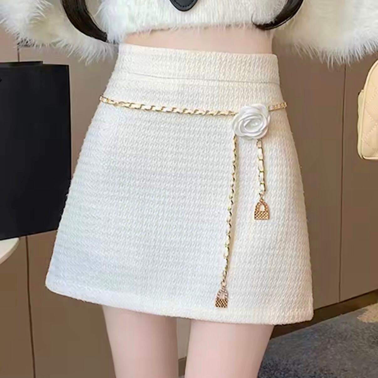 ツイードチェーンベルトブローチミニスカート