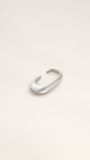 LEMAIRE -LONG DROP EARCUFF- :RHODIUM SILVER