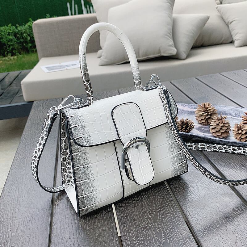 サマー 夏物 スクウェア メッセンジャーバッグ Tiancai_Wing_Bag7121453928