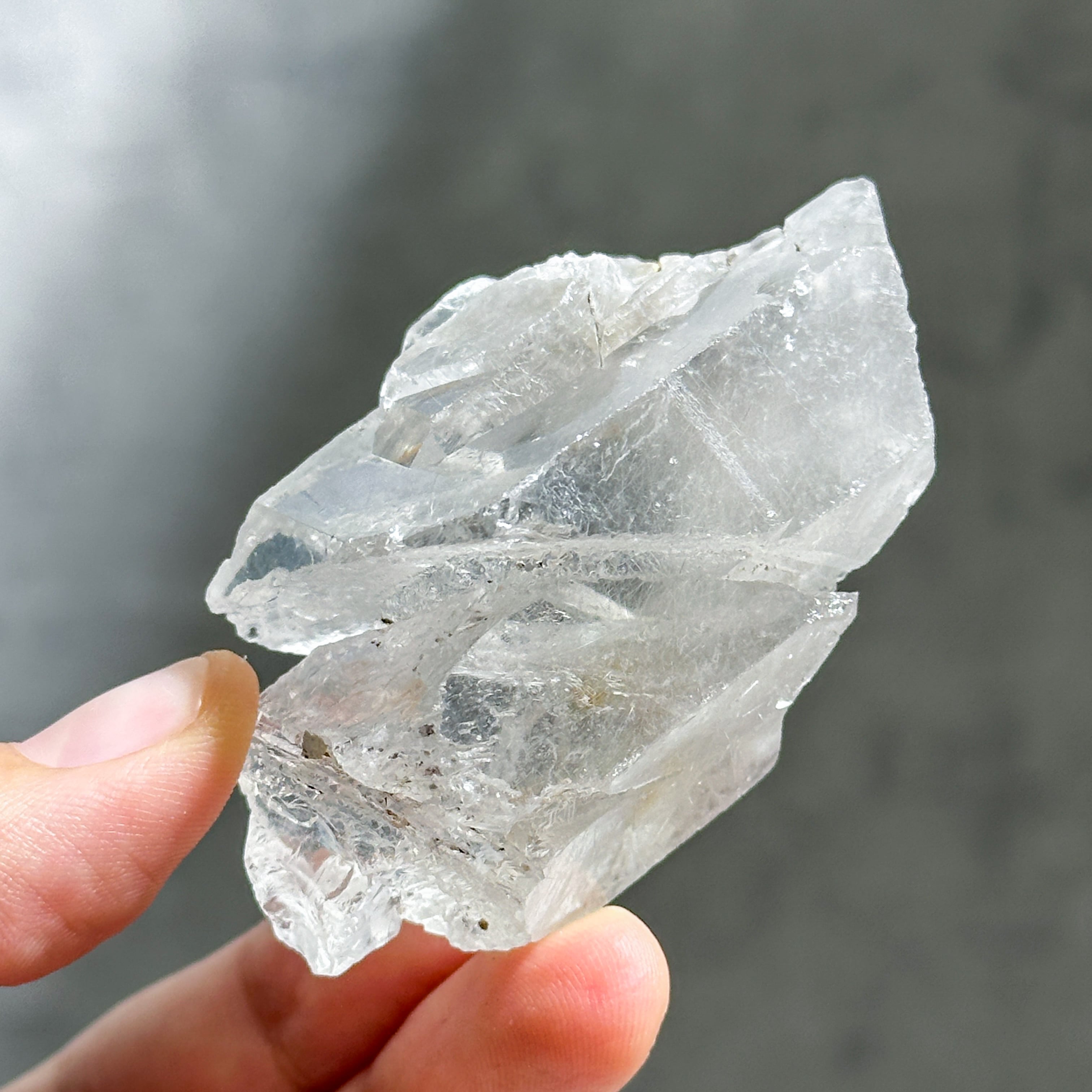 ミナスジェライス産干渉水晶(インターフェレンスクォーツ) 原石03