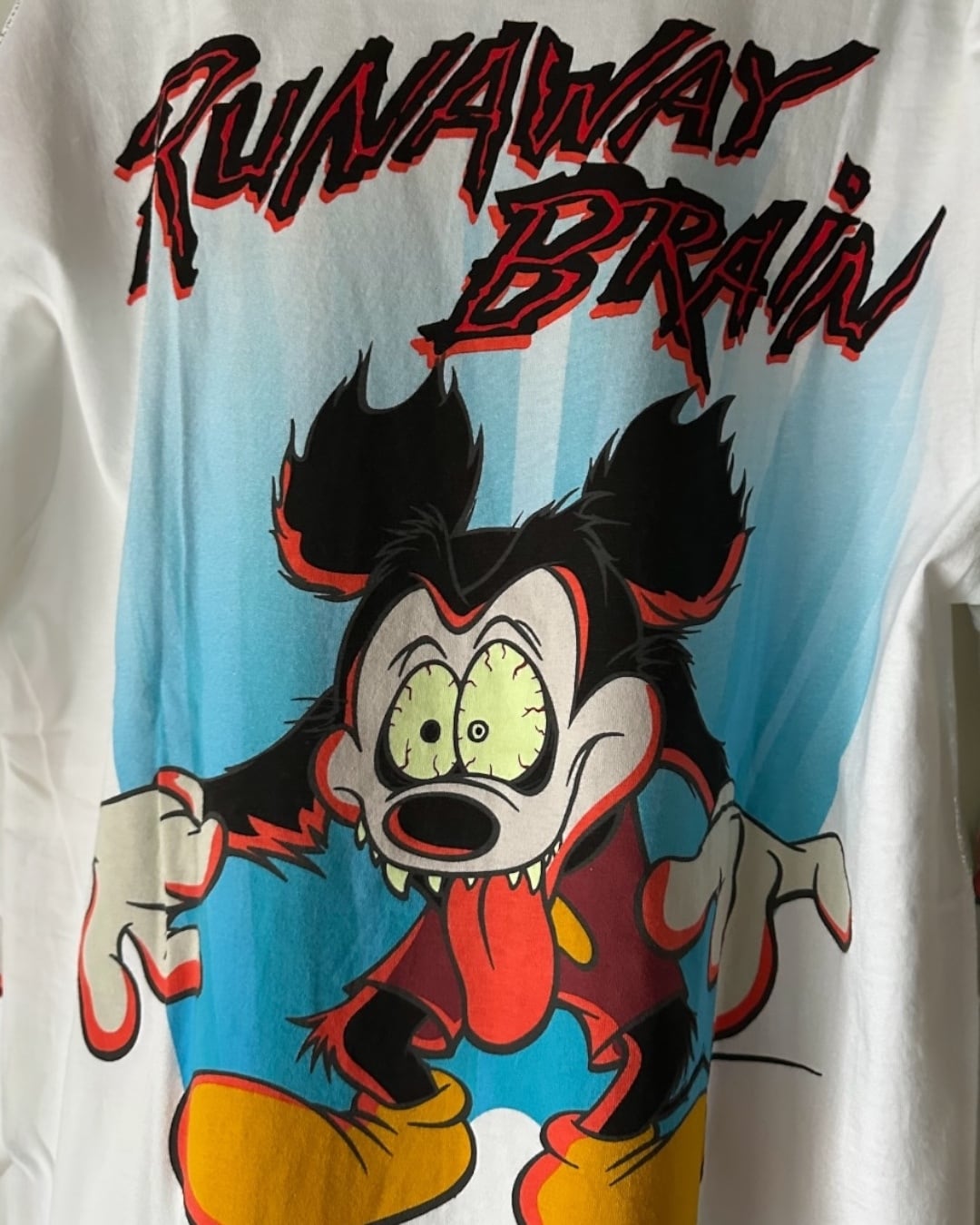 90's MICKEY MOUSE “RUNAWAY BRAIN” Tee size M made in USA | VINTAGE