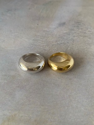 crescent moon ring  gold