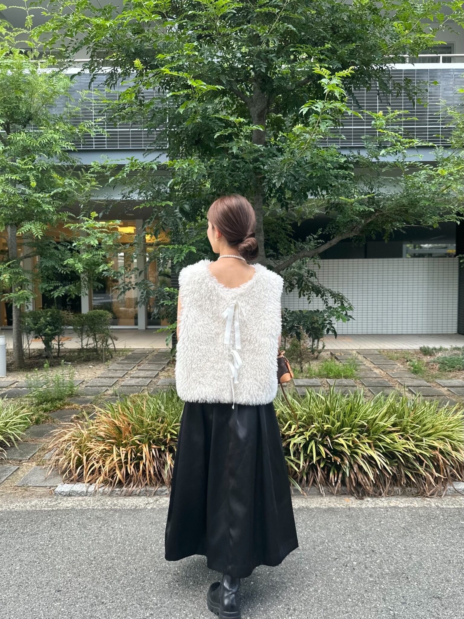 fur gilet / white 10/12 12:00～ 再販 (即納) | HYEON powered by BASE
