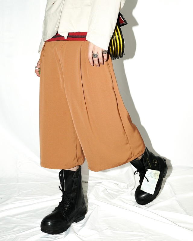 Resized buggy flare cropped length slacks shorts “CAMEL”