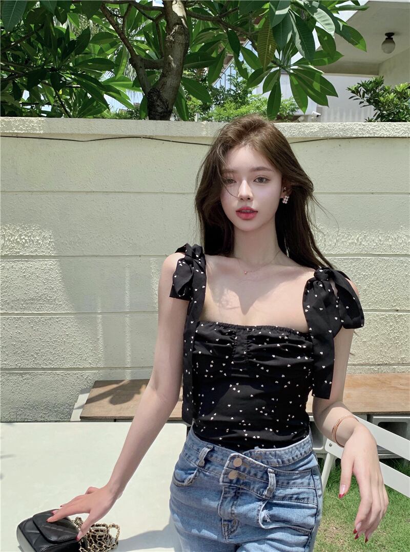 フローラルサマートップス ショートジャケット 大人ガーリー スウィート キュート カジュアル 夏物 花柄 ブラックストロベリース65094693689