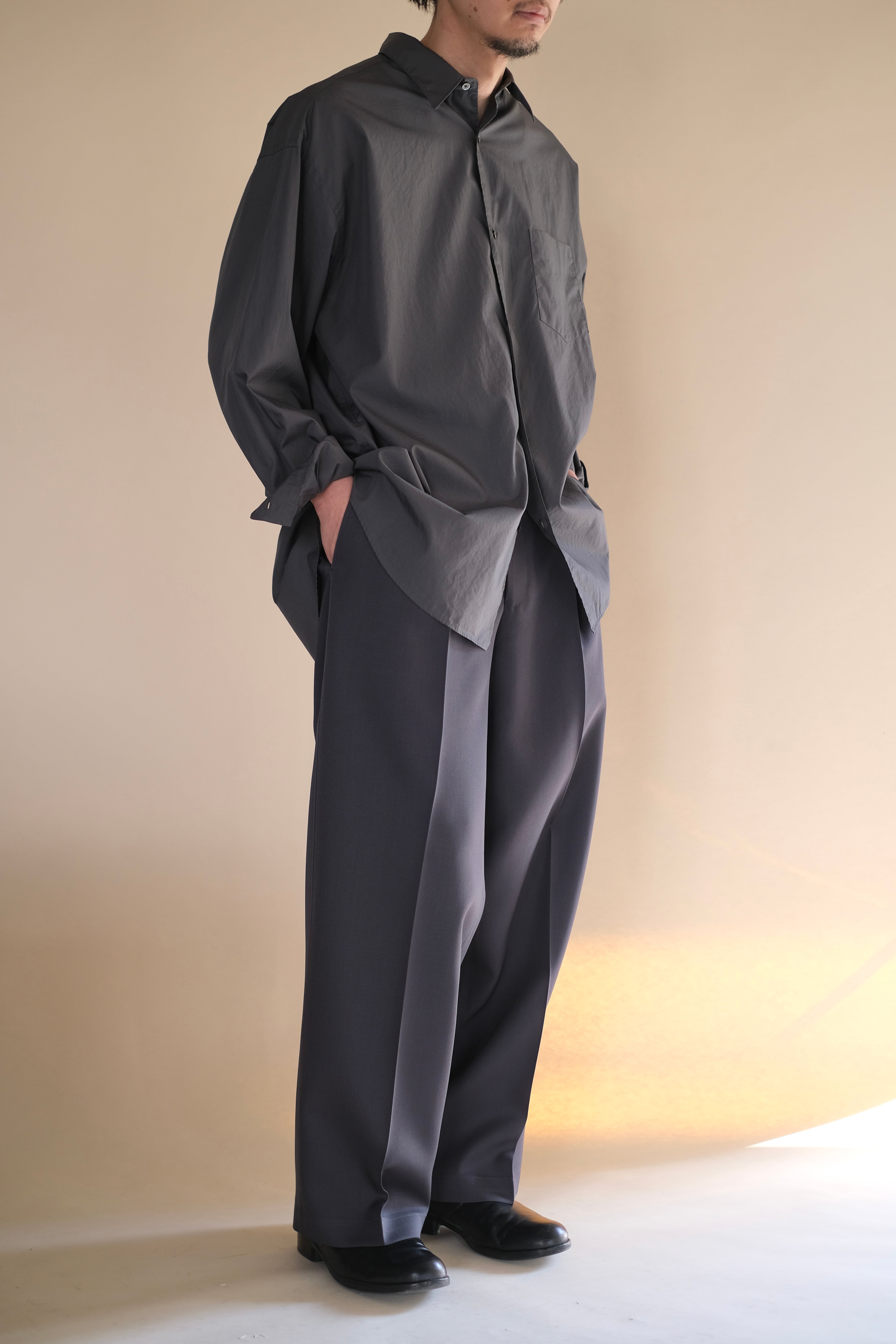 Graphpaper / Scale Off Wool Wide Slacks | LIVING