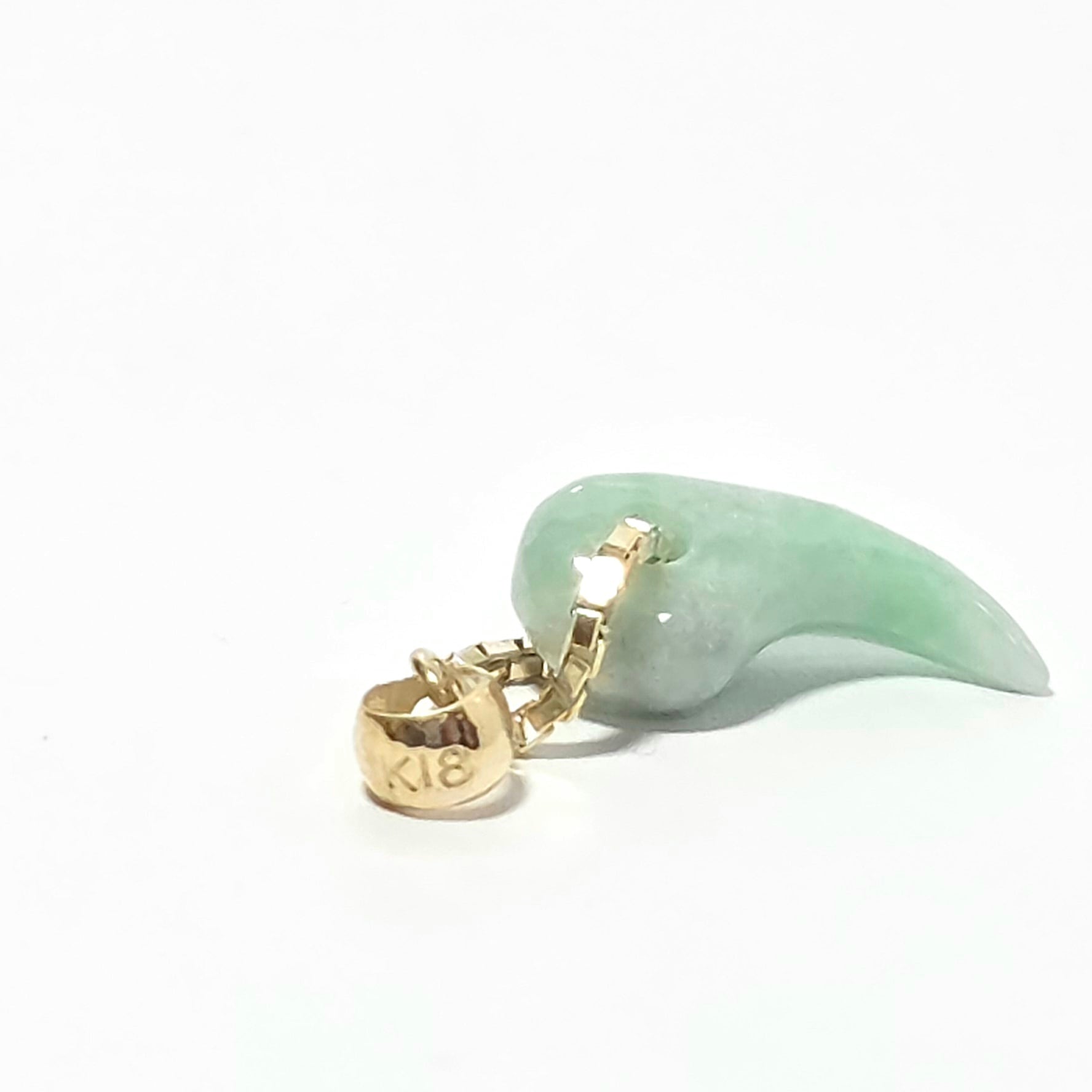 K18 :糸魚川翡翠:ペンダントトップ金具付き BPT0590 | 糸魚川翡翠工芸