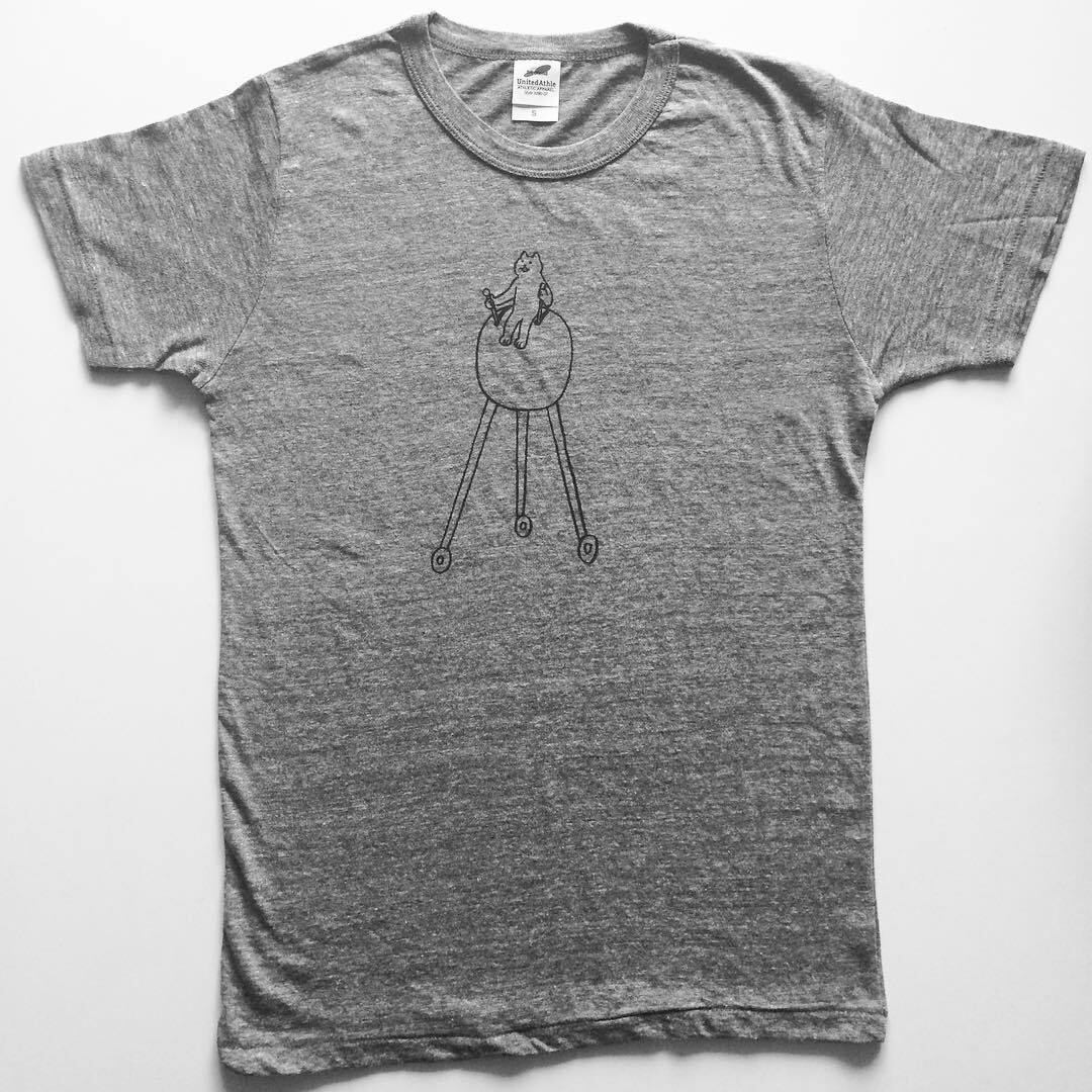 「makomo　Tシャツ（丸クルマ）　グレー　Sサイズ」 - 画像1