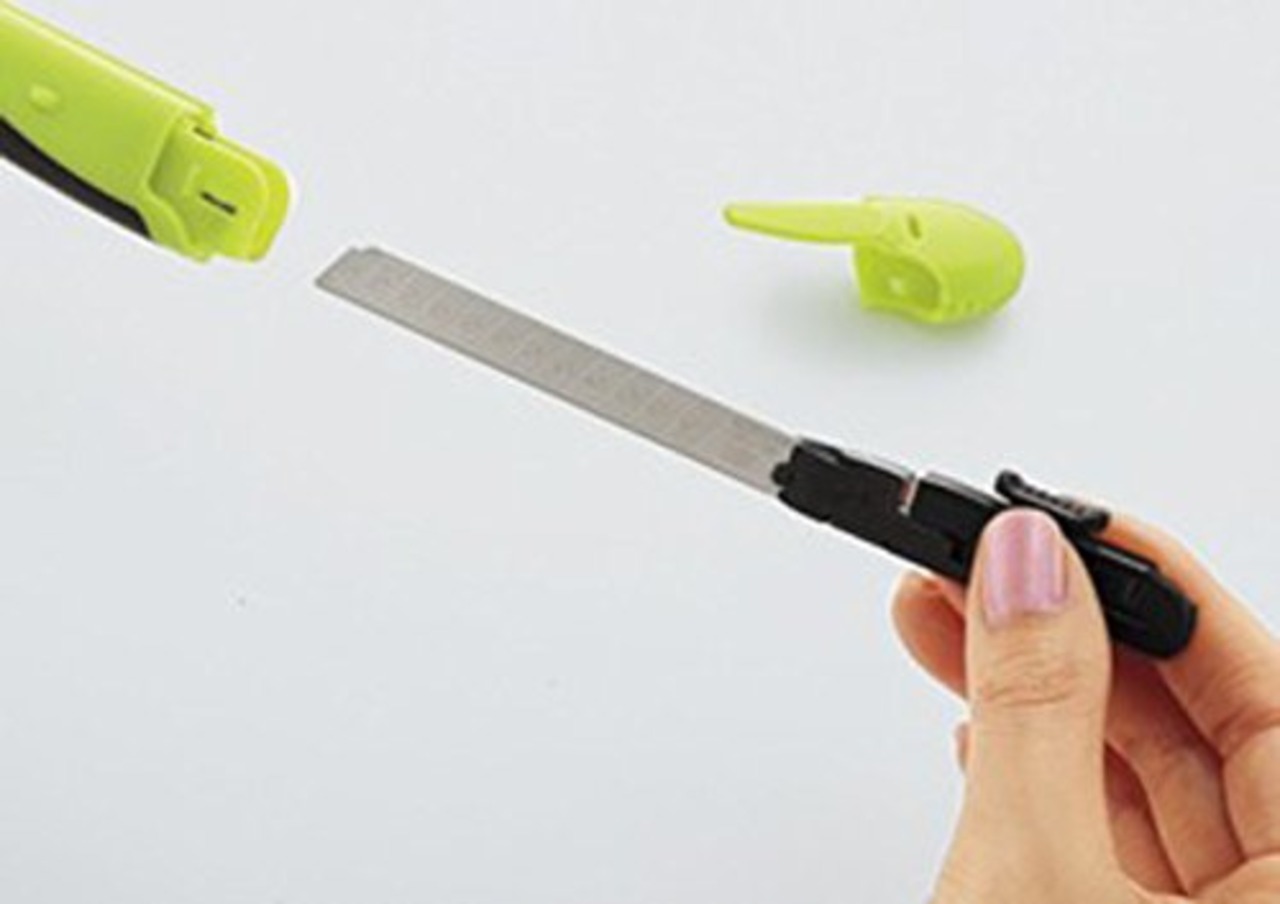 コクヨ カッター フレーヌ 安心構造 標準型 HA-S100B 青