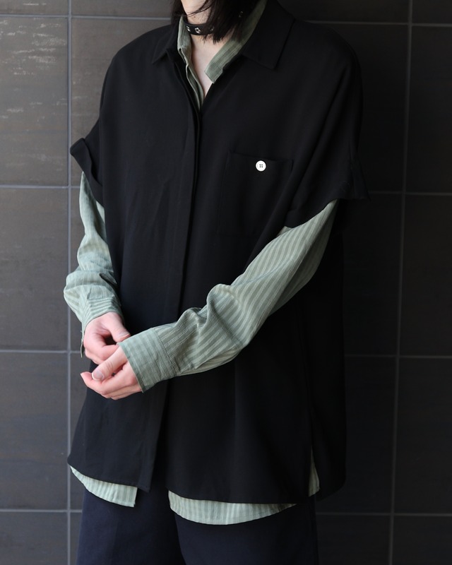 Fly front basic short sleeve shirt