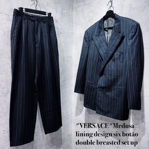 "VERSACE"Medusa lining design six botão double breasted set up