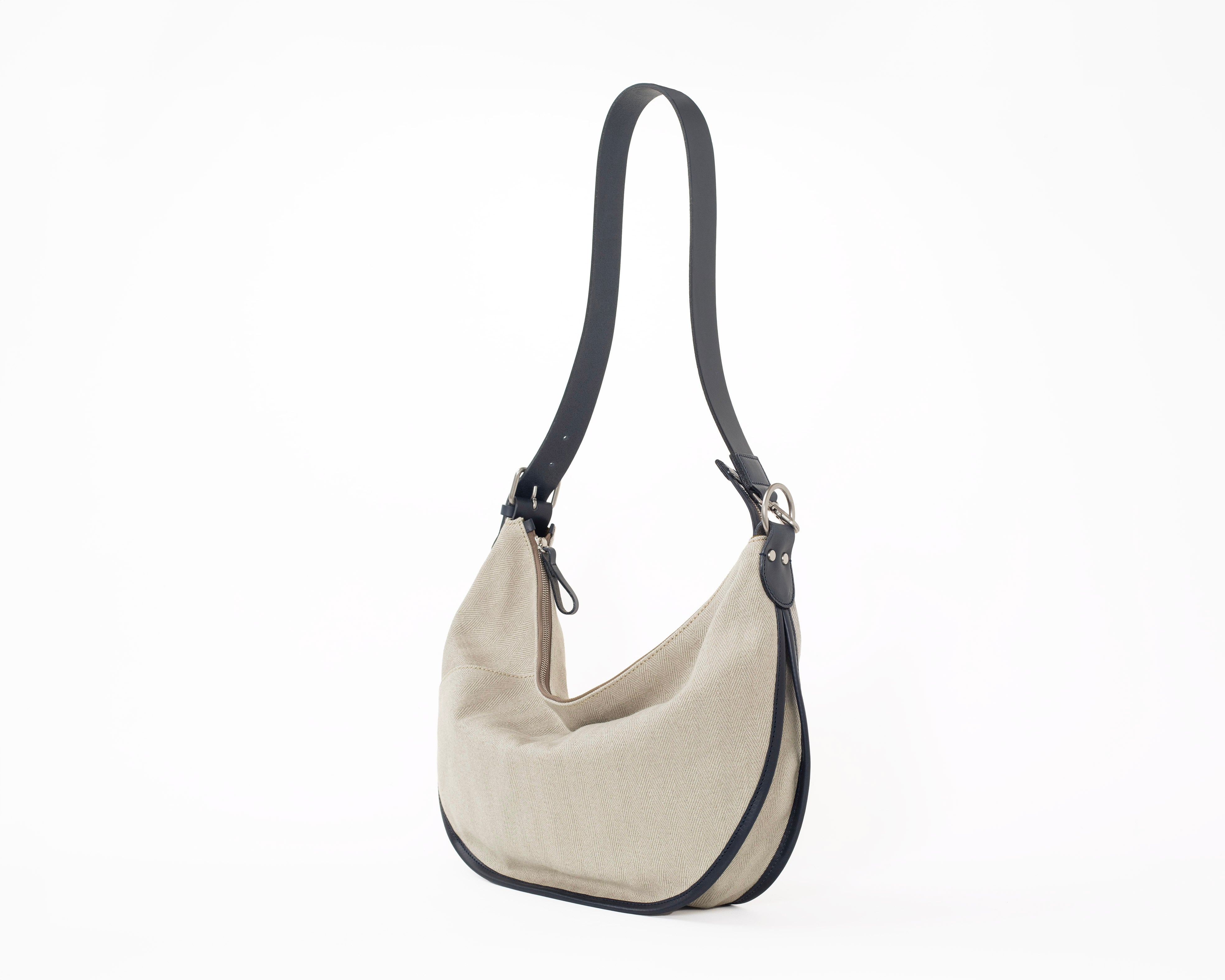 ROUND SHAPED CROSSBODY BAG【HS037】 | 日本製のバッグ・革小物