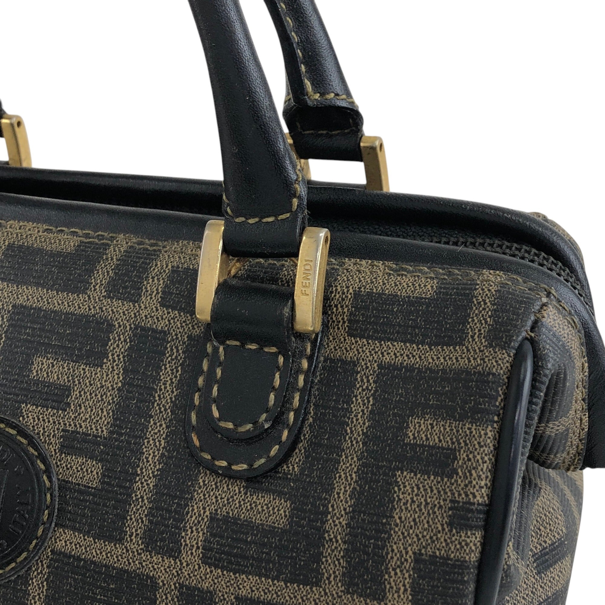FENDI フェンディ ズッカ ショルダーバッグ ブラック PVCレザー 2way